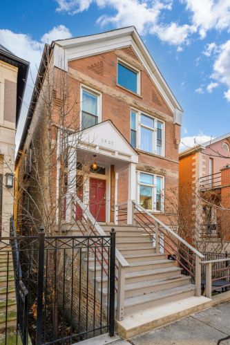 1827 Paulina St, Chicago, IL 60622-1112