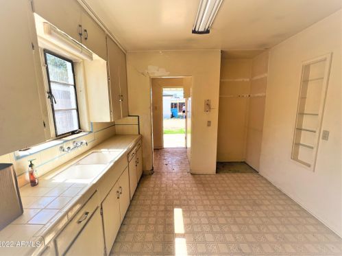 3322 17 Dr, Phoenix AZ 85045-1793 exterior