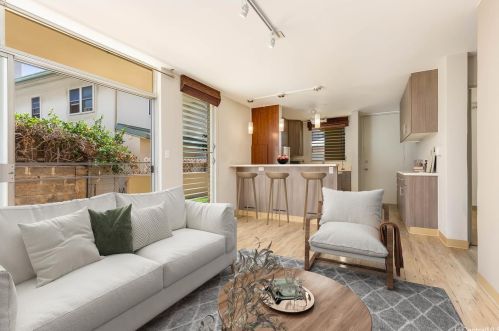 1323 Makiki St, Honolulu, HI 96814-1336