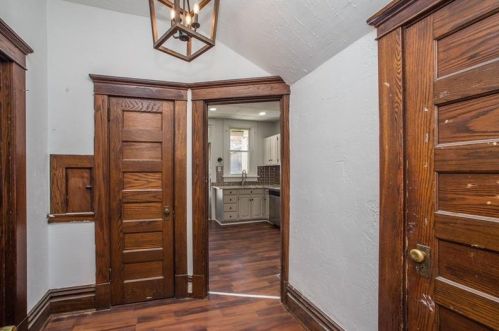 1413 Chelton Ave, Pittsburgh PA 15226-2323 exterior