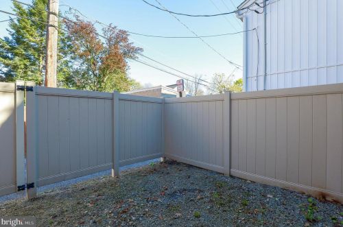 25 Plum St, Lancaster PA 17602-2724 exterior