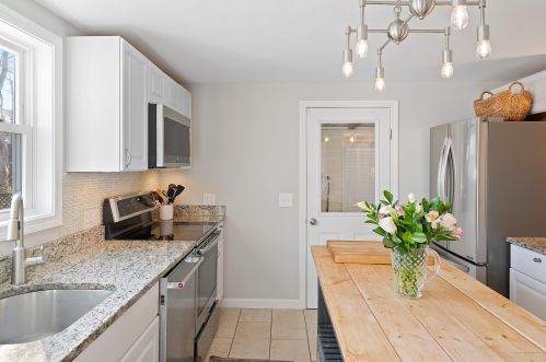 101 Craigie St, Portland ME 04102-2529 exterior