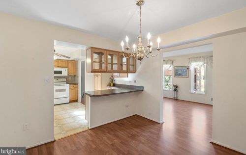 2014 Dundee Rd, Rockville MD exterior