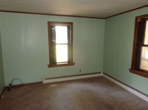 124 Dubois St, Springfield MA 01151-1921 exterior