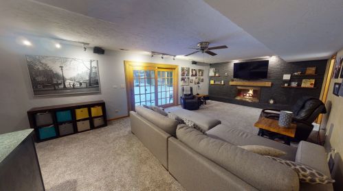 6208 Scott Ln, Bull Valley IL 60014-6446 exterior