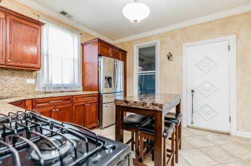 4856 Byron St, Chicago IL 60641-2604 exterior