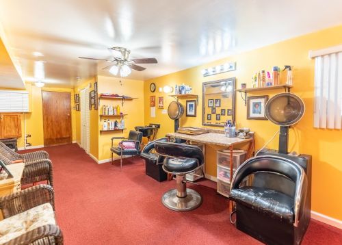 1627 Mcvicker Ave, Chicago IL 60630-1925 exterior