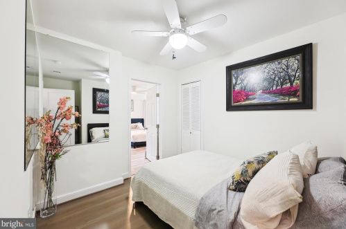 5117 Mount Vernon Memorial Hwy, Alexandria VA  22309-3319 exterior