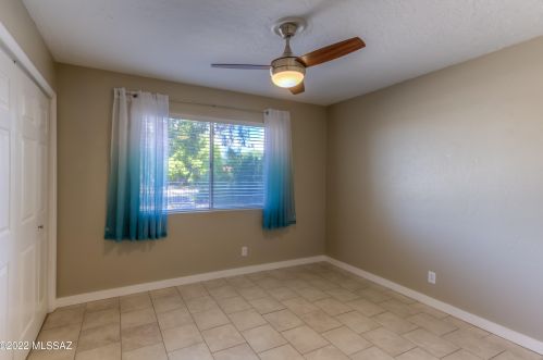 6840 Baker St, Tucson AZ  85710-2229 exterior