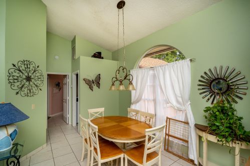 1326 Janette Ave, Fort Pierce FL 34953-1220 exterior