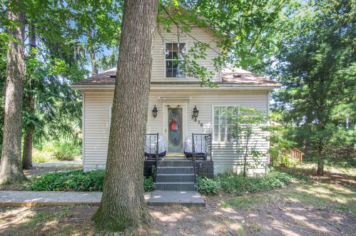 3878 Laketon Ave, Meskegon, MI 49442-6537