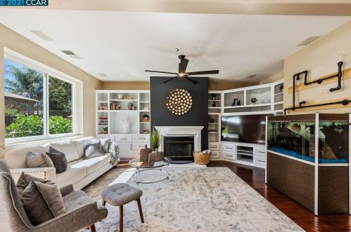 1868 Renee Way, Concord CA 94521-1525 exterior