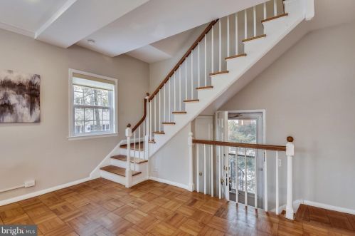 3555 Martha Custis Dr, Alexandria VA 22302-2003 exterior