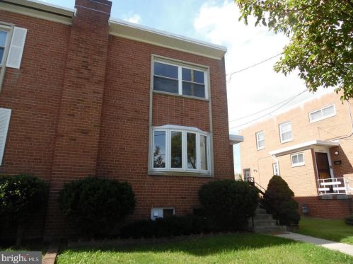 5538 Chillum Pl, Washington DC  20011-6203 exterior