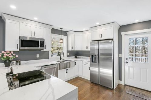 263 Mccall Rd, Exeter CT  06249-2427 exterior