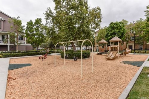 15205 Calverton Way, Tustin CA 92782-1737 exterior