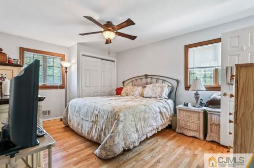 29 Sioux St, Old Bridge NJ 08857-1842 exterior