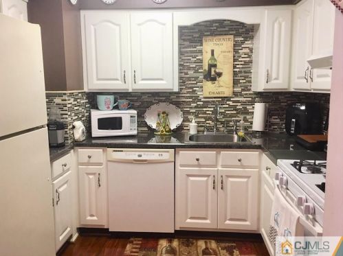 125 Orlando St, Edison NJ  08817-3345 exterior