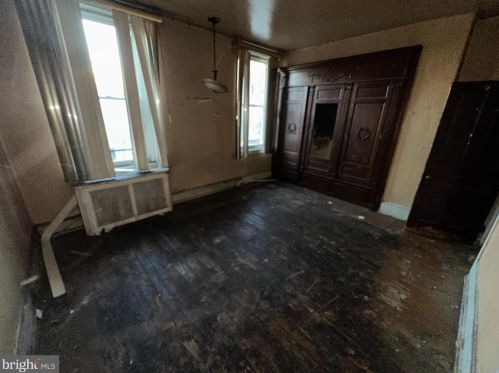 1822 20 St, Philadelphia PA 19140-1003 exterior