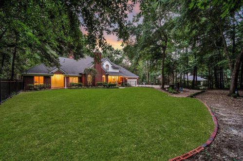 10337 Paradise Vly Dr, Conroe TX exterior