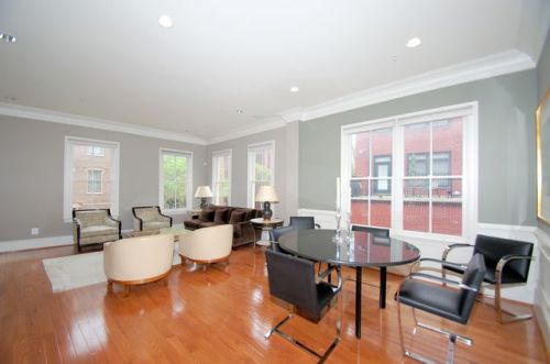 12430 Ansin Circle Dr, Rockville, MD 20854-2904