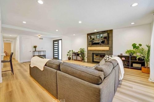 1302 Andrews St, Tustin CA  92780-4510 exterior