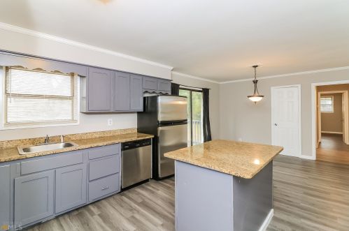 5240 Longmeadow Ln, Atlanta GA  30349-3124 exterior