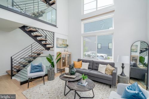 2620 Hagert St, Philadelphia PA 19125-1617 exterior