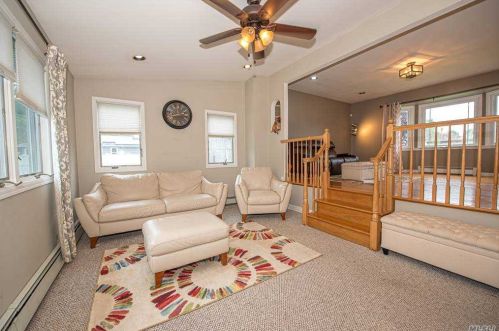 1 April Ave, Huntington Station NY 11746-7002 exterior