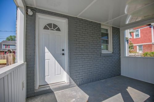 27 Sherbrooke St, Springfield MA  01104-2723 exterior