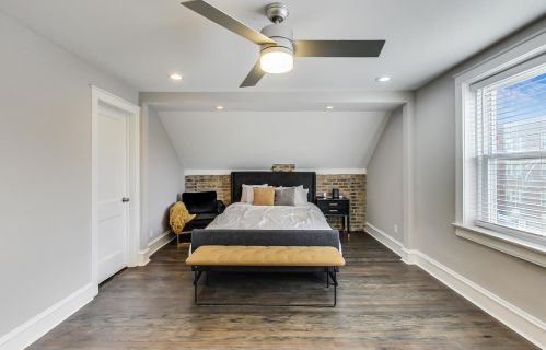 7443 Merrill Ave, Chicago IL  60649-3210 exterior