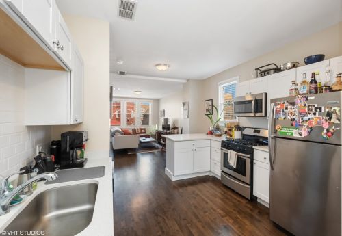 3431 Dickens Ave, Chicago IL 60639-3311 exterior