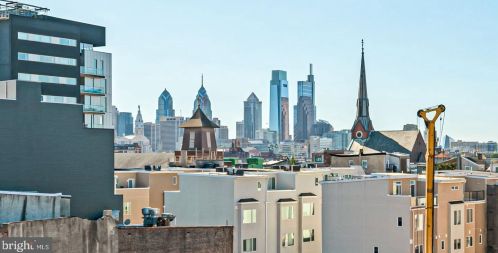 831 2nd St, Philadelphia PA 19122-1946 exterior