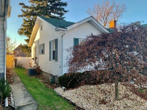 1226 Chestnut St, South Connellsville, PA 15425-4707