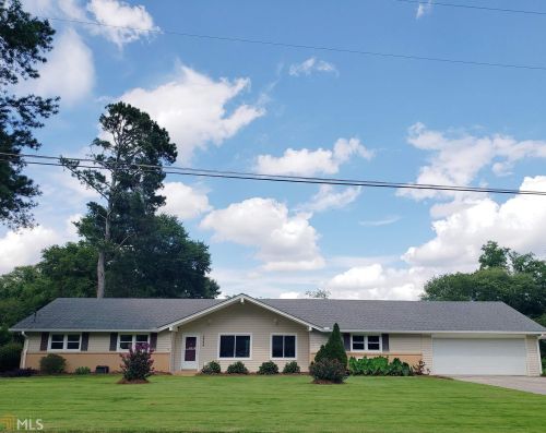 2294 Amber Woods Dr, Lithonia, GA 30078-2601