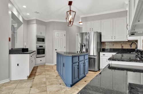 3710 Clover Vly Dr, Humble TX exterior