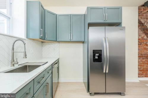 2418 Iseminger St, Philadelphia PA  19148-3518 exterior