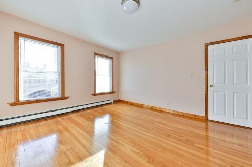 256 6 St, Boston MA 02127-3057 exterior