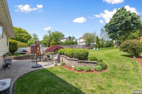 29 Webb Pl, Hasbrouck Heights NJ exterior