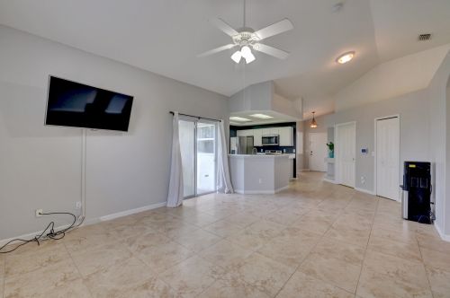 5406 Emblem St, Fort Pierce FL 34983-1448 exterior