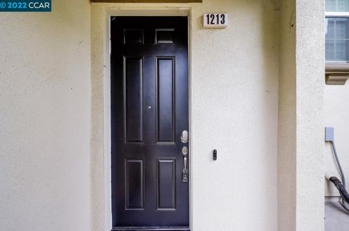 1213 Trailside Cir, Concord CA 94518-2184 exterior