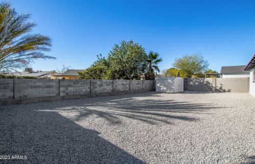 3437 Acoma Dr, Phoenix AZ 85032-4830 exterior