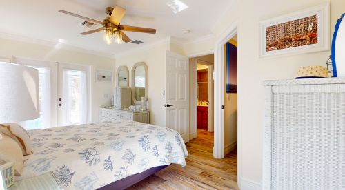 1590 Underwood Ave, Fort Pierce FL  34953-2586 exterior