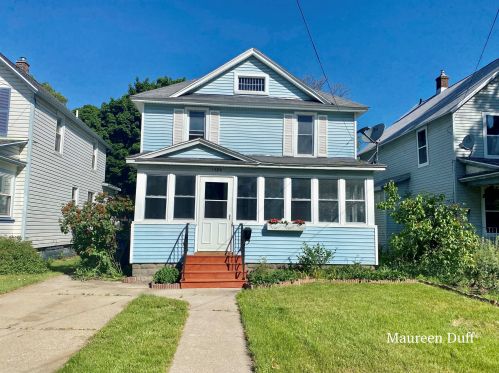 1324 Palmer Ave, Meskegon MI 49441-1768 exterior