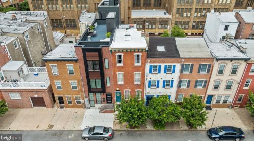 1129 Christian St, Philadelphia PA 19147-3710 exterior