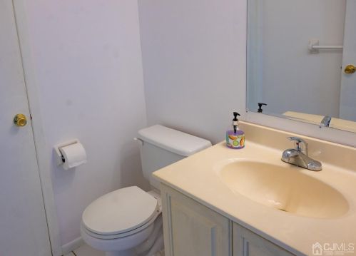 400 Draco Rd, Piscataway NJ 08854-5472 exterior