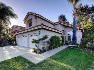 1024 Funquest Dr, Fallbrook CA  92028-2714 exterior