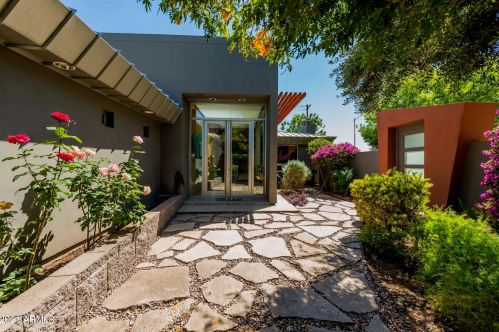 5625 7th Ave, Phoenix AZ 85013-3043 exterior