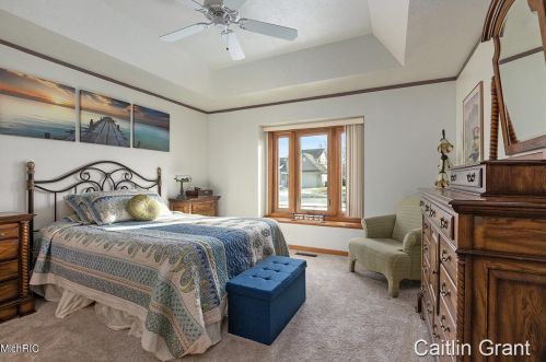 5643 Charolais Dr, Wyoming MI exterior