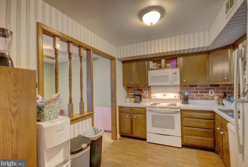 97 Orch Ct, Limerick PA 19468-2902 exterior